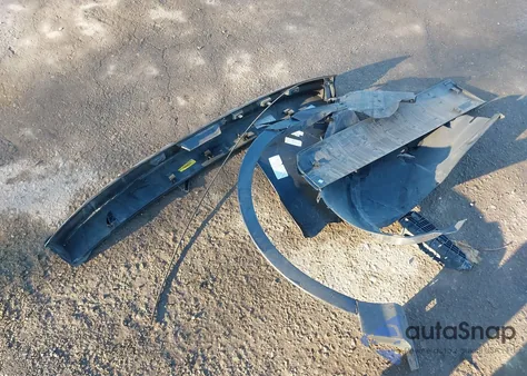 2018 Ford Escape Se z USA, uszkodzony, nr VIN 1FMCU9GDXJUC62404